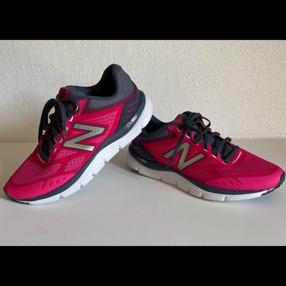 New Balance Womens 775 V3 Running Shoes W775LP3 10